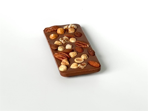 Chocolade tablet met noten